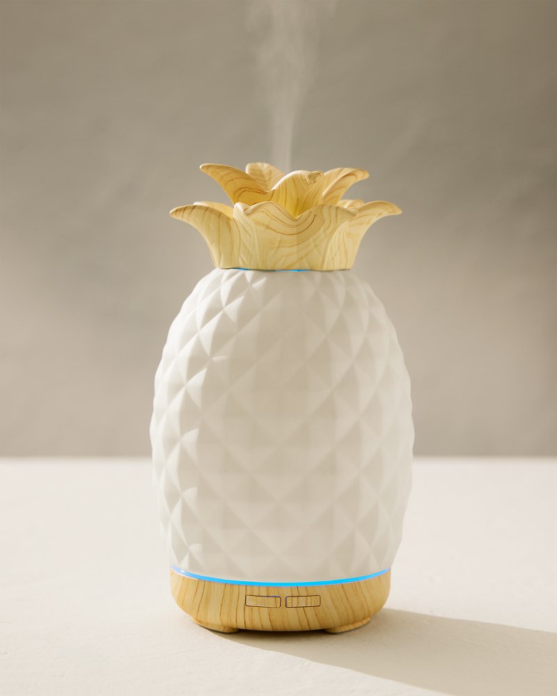 Tommy Bahama | Island Blend Ceramic Pineapple Diffuser / Island Blend