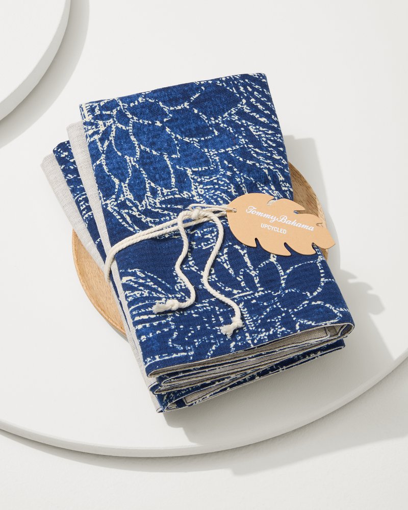 Tommy Bahama | Island Navy Upcycled Reversible Dinner Napkins - Set of 4 / Island Navy
