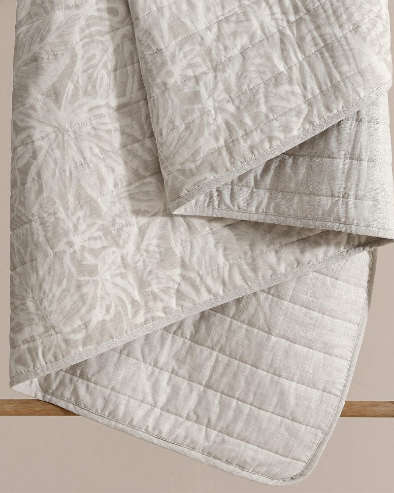 Tommy Bahama | Ocean Deep Reversible 2-Piece Twin Quilt Set / Beige