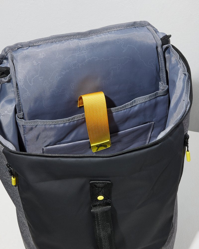 Tommy Bahama | Samsara Weekender Travel Backpack / Grey