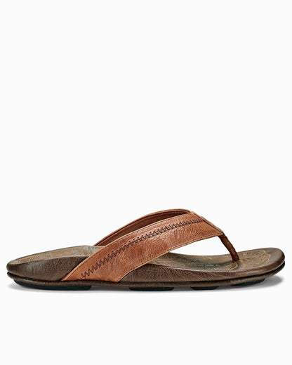 Tommy Bahama | OluKai® Hiapo Sandals / Rum
