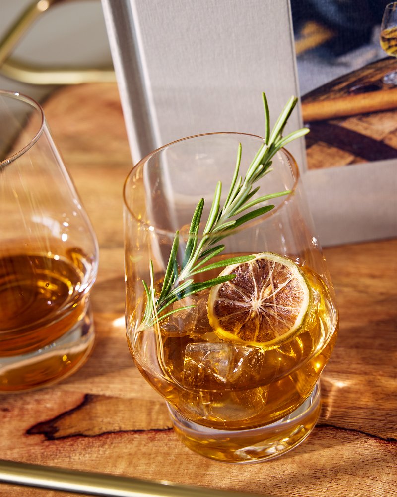 Tommy Bahama | Viski® Heavy Base Crystal Whiskey Glasses - Set of 2 / Clear
