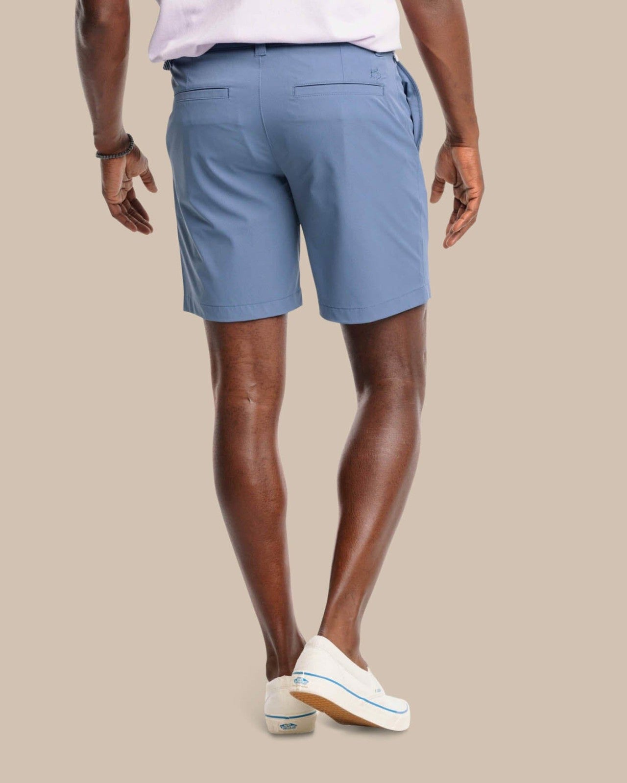 Southern Tide brrr°®-die 8 Inch Performance Golf Short - Dark Seas For Men