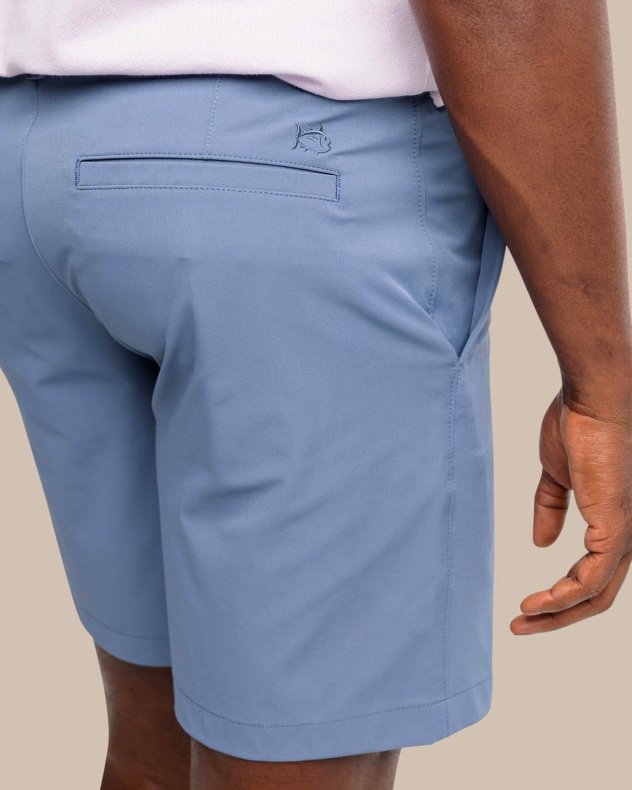 Southern Tide brrr°®-die 8 Inch Performance Golf Short - Dark Seas For Men