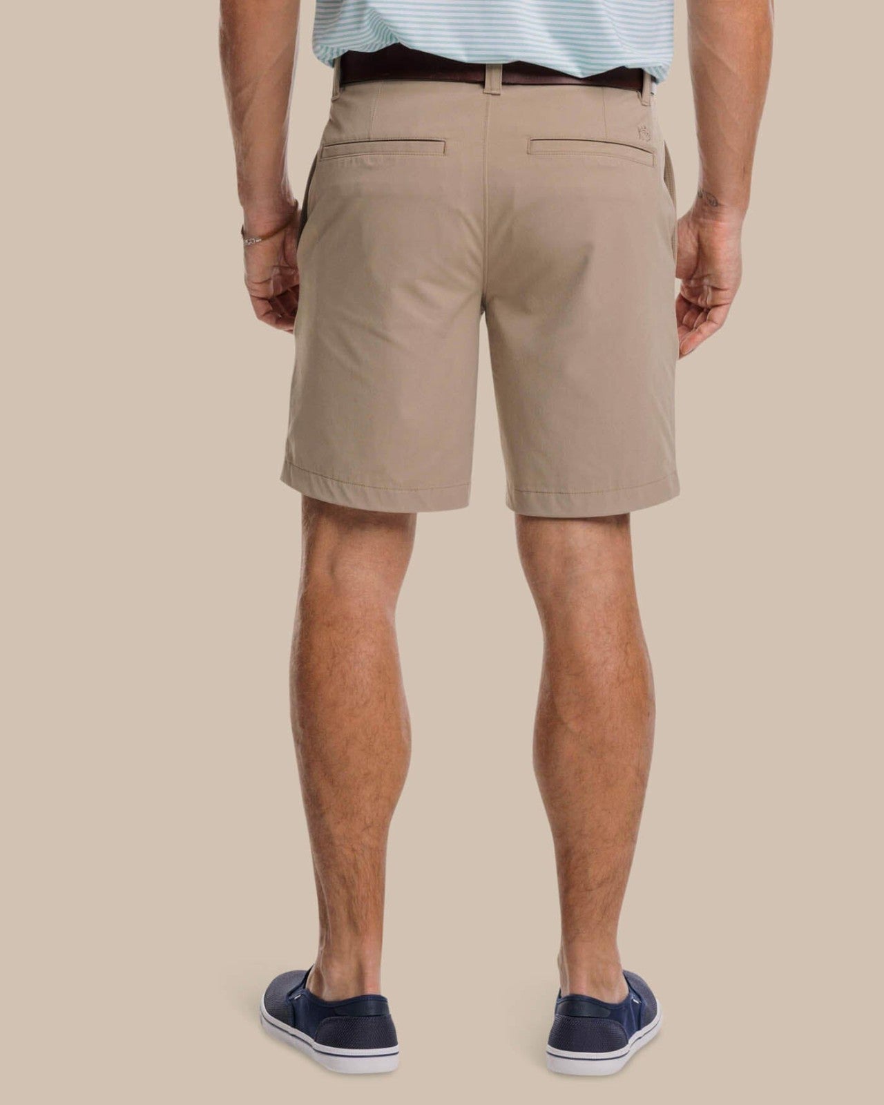 Southern Tide brrr°®-die 8 Inch Performance Golf Short - Khaki For Men