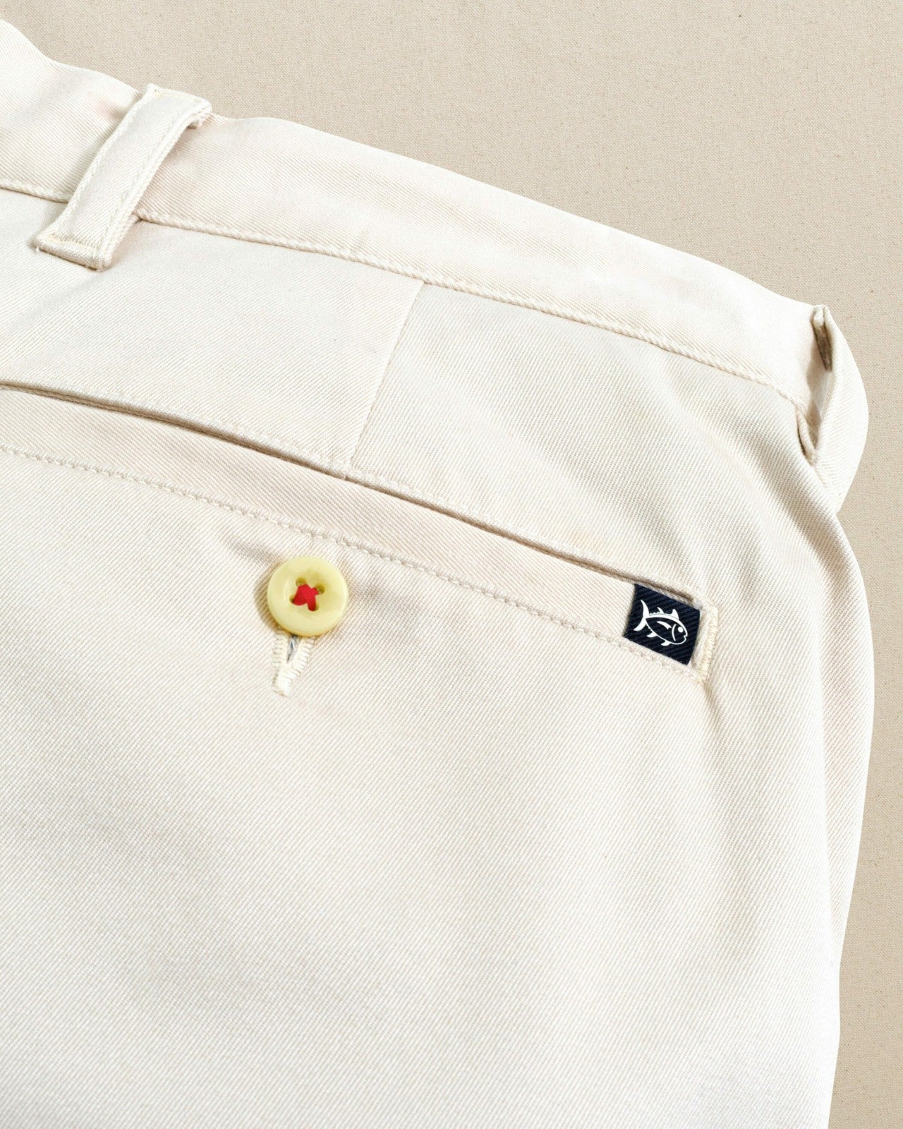Southern Tide Channel Marker 7" Chino Short - Stone For Men