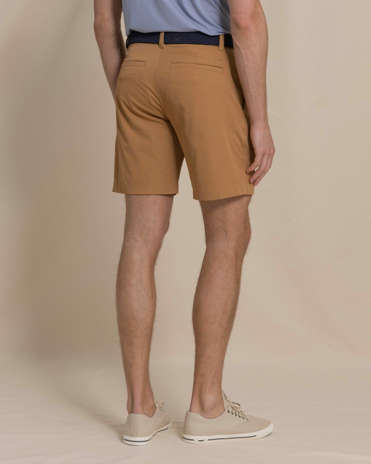 Southern Tide brrr°®-die 8" Performance Short - Hazelnut Khaki For Men