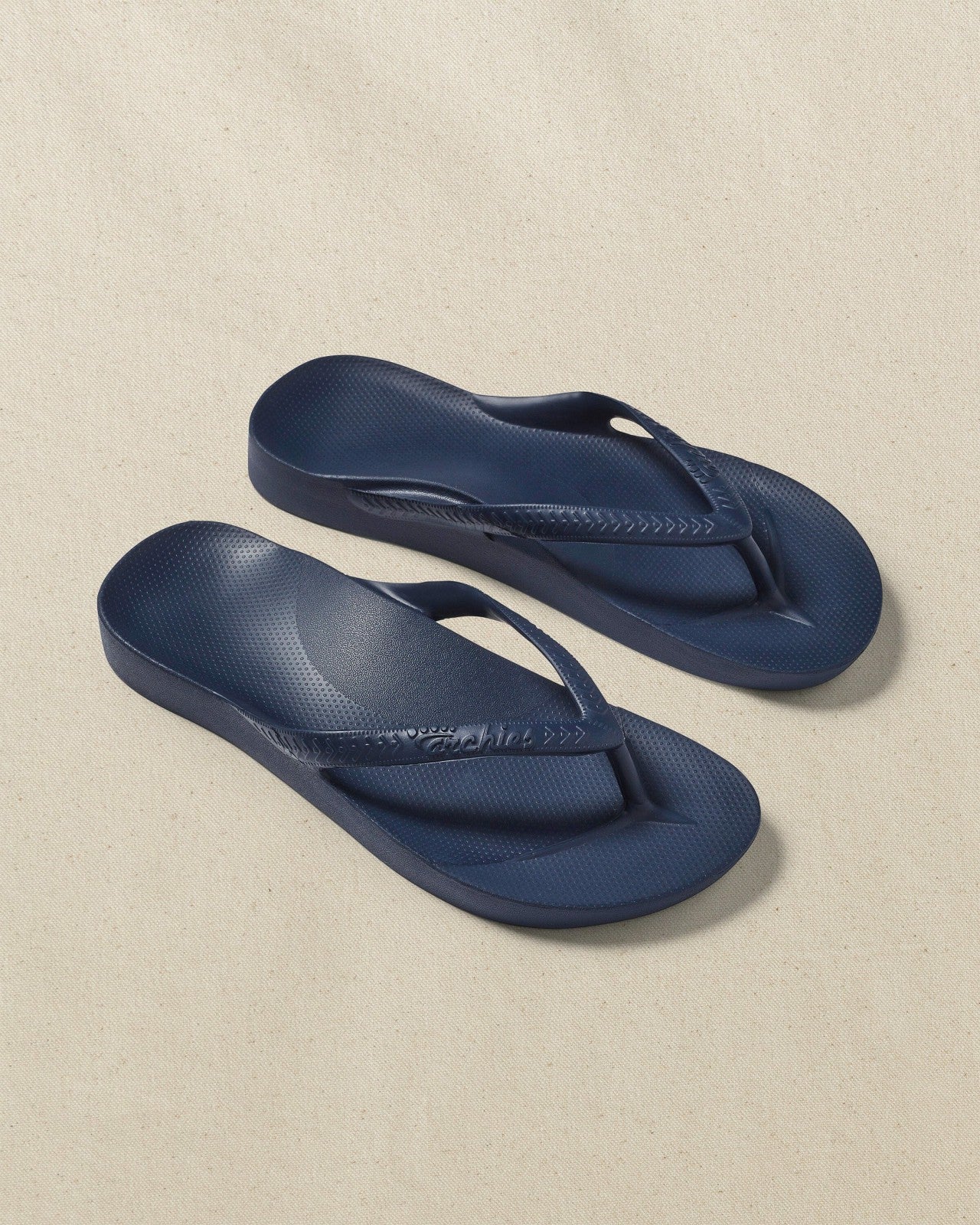 Southern Tide Archies Navy Arch Support Flip Flop For Men|Women|Home