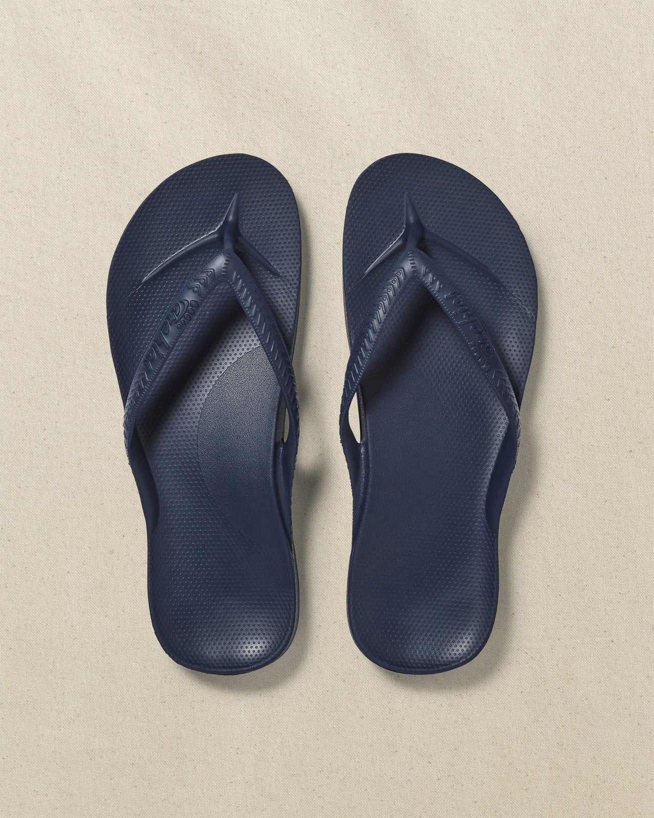 Southern Tide Archies Navy Arch Support Flip Flop For Men|Women|Home