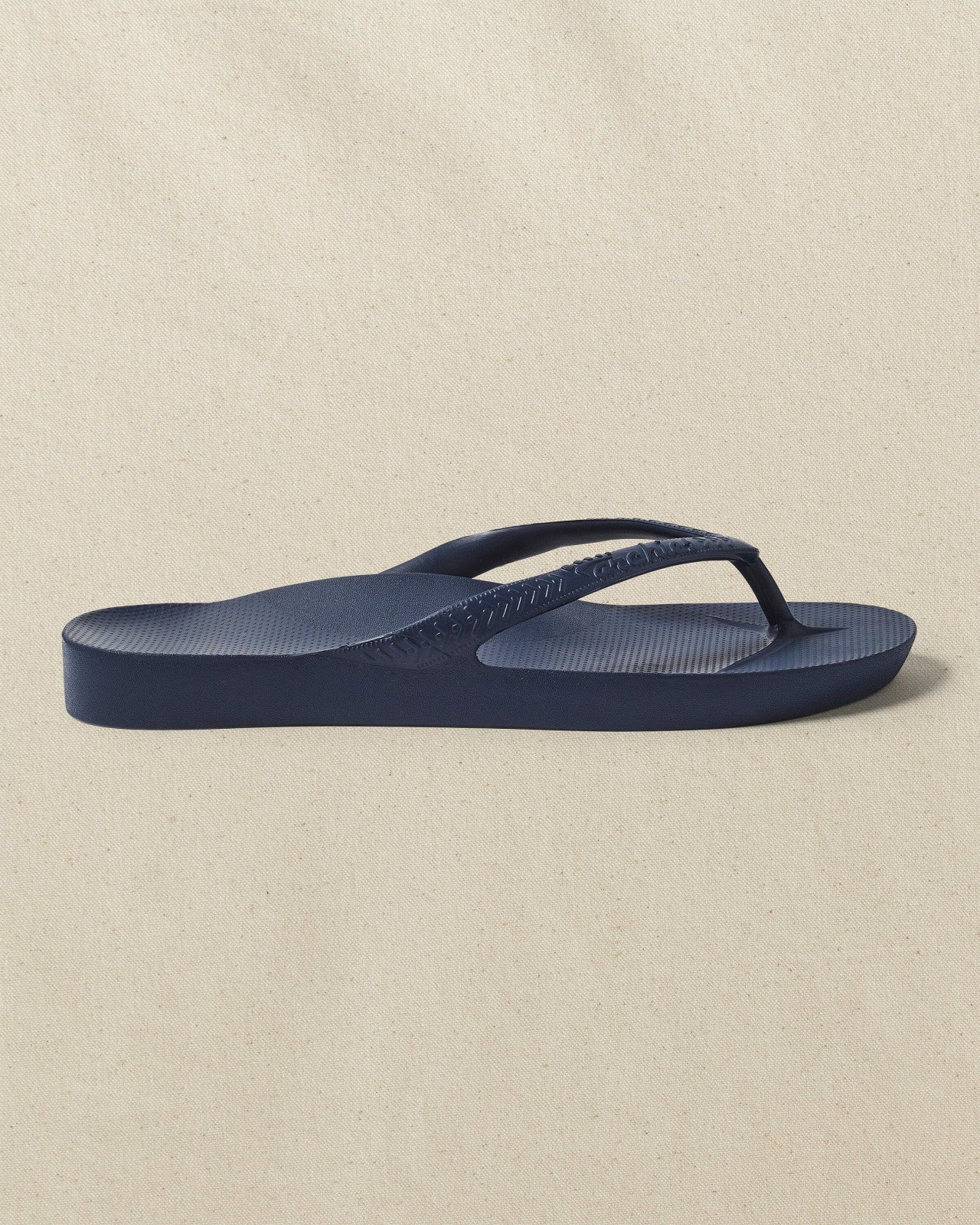Southern Tide Archies Navy Arch Support Flip Flop For Men|Women|Home