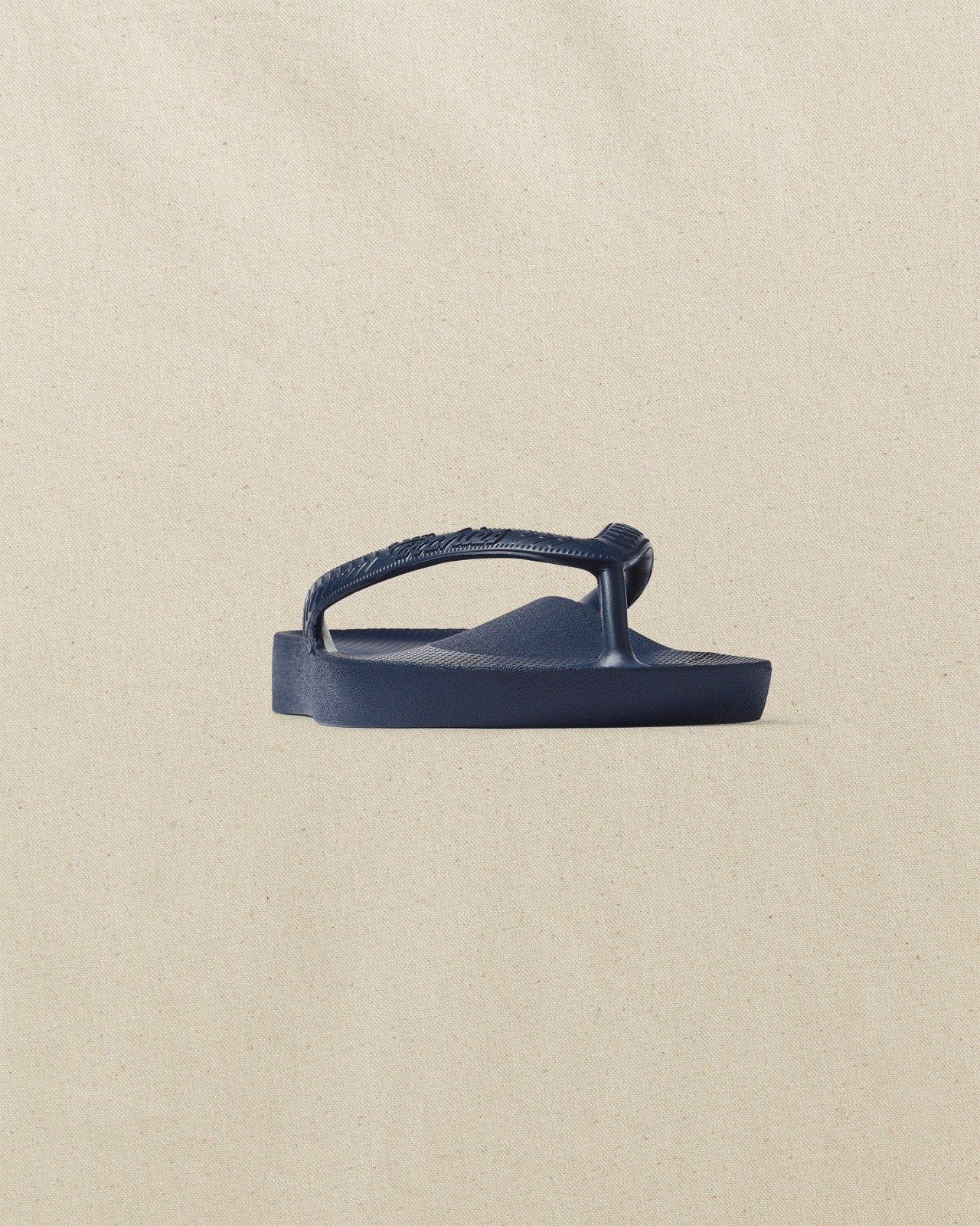 Southern Tide Archies Navy Arch Support Flip Flop For Men|Women|Home