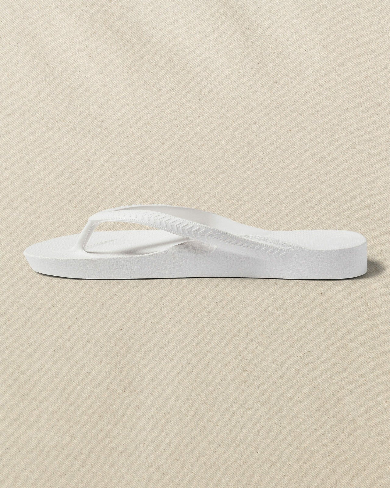 Southern Tide Archies Classic White Arch Support Flip Flop For Men|Women|Home