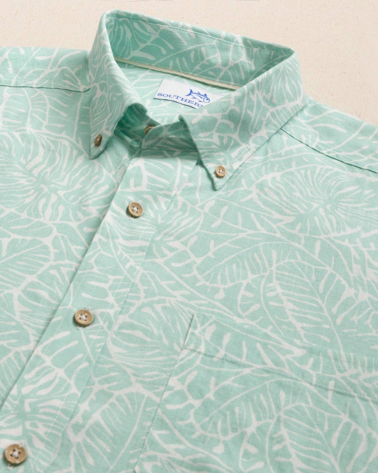 Southern Tide Beach Palms Linen Rayon Short Sleeve Sport Shirt For Men|Sale