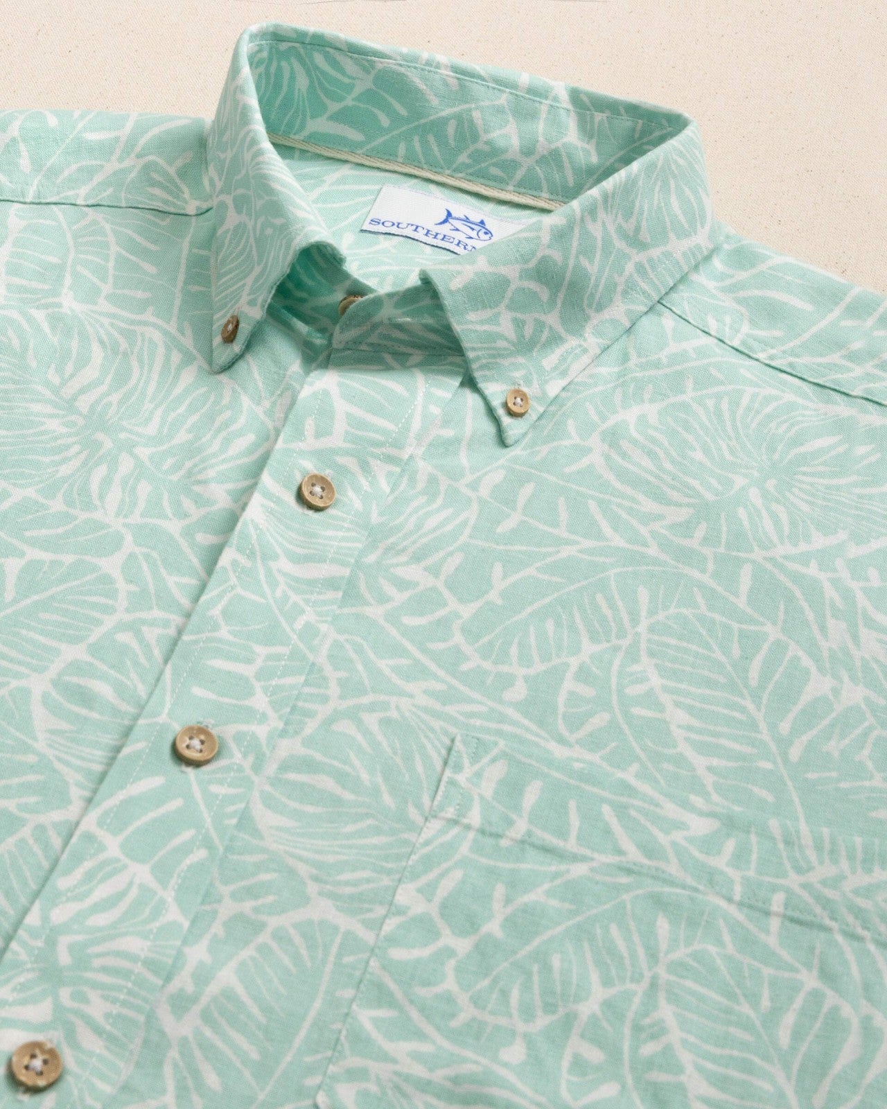 Southern Tide Beach Palms Linen Rayon Short Sleeve Sport Shirt For Men|Sale