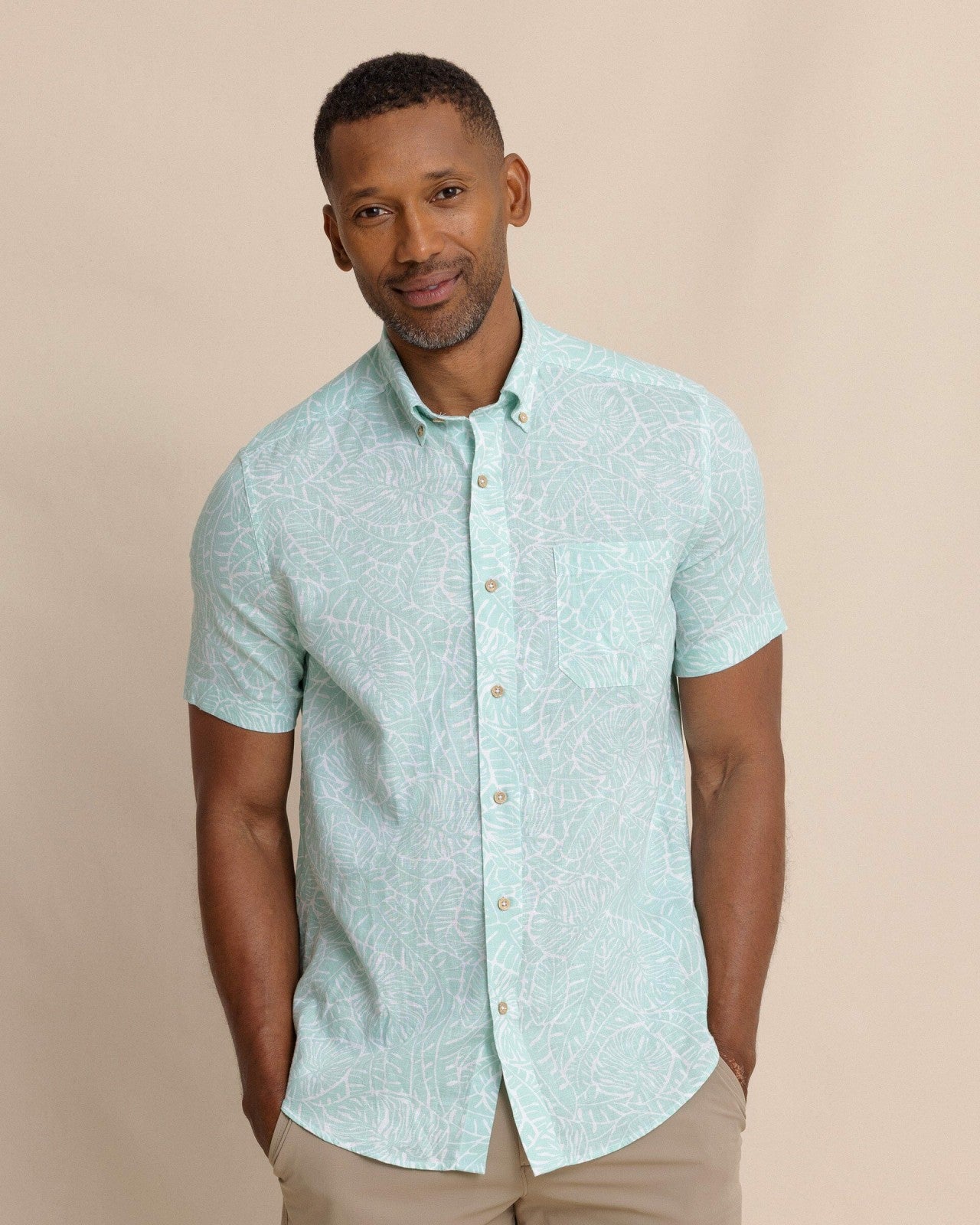 Southern Tide Beach Palms Linen Rayon Short Sleeve Sport Shirt For Men|Sale