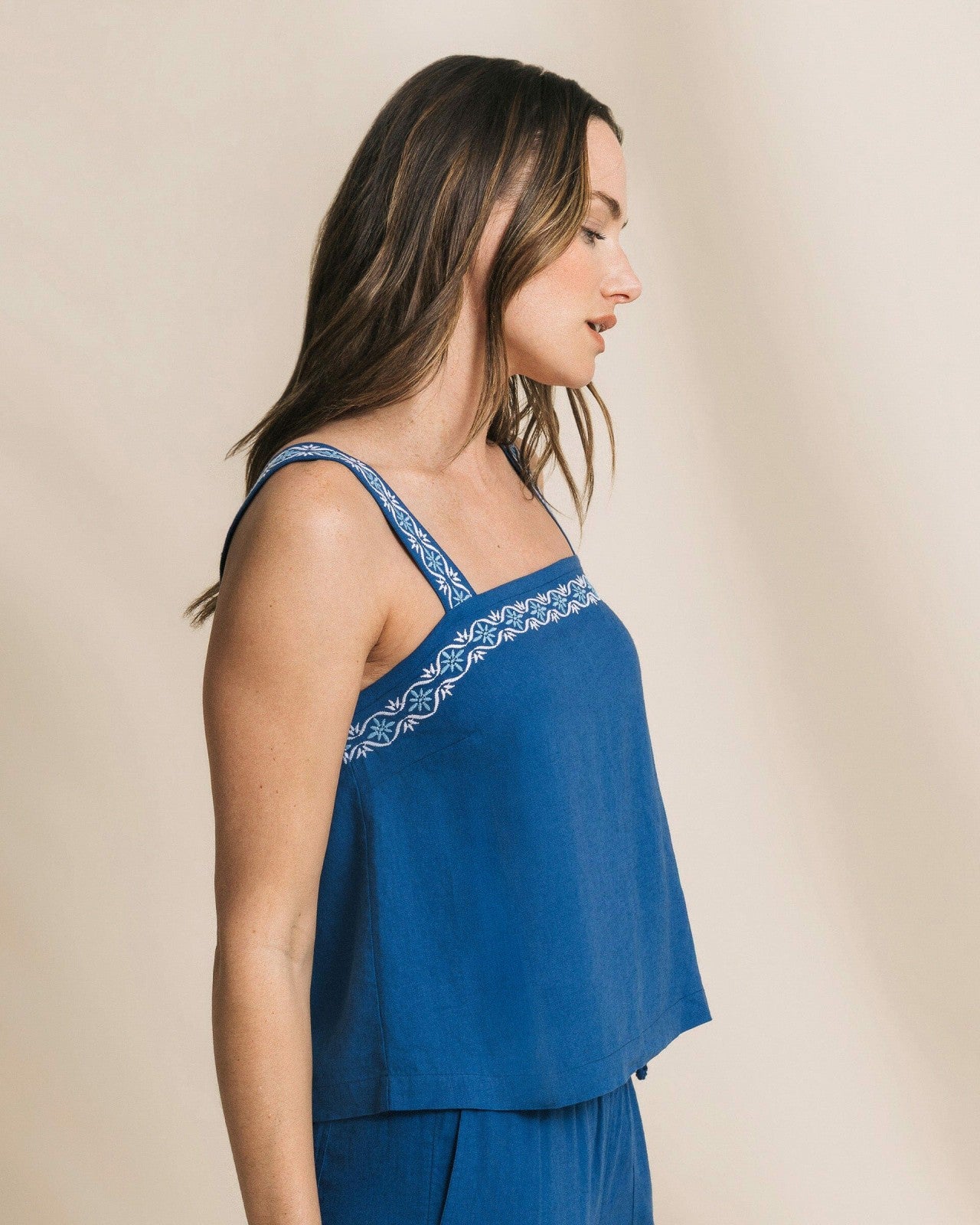 Southern Tide Arabelle Embroidered Top For Women