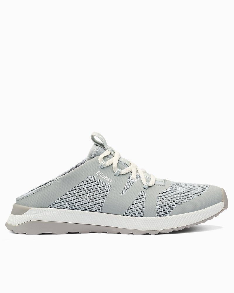 Tommy Bahama | OluKai® Huia Sneakers / Pale Grey