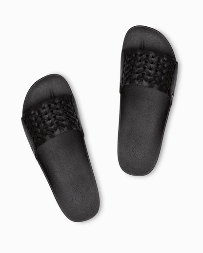 Tommy Bahama | OluKai® Kāmola Sandals / Black