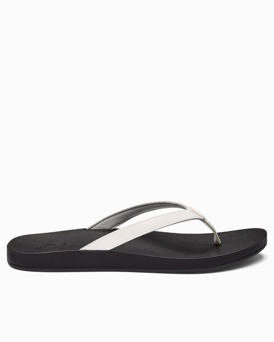 Tommy Bahama | OluKai® Puawe Sandals / White