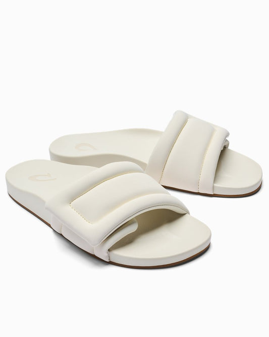 Tommy Bahama | Olukai® Sunbeam Slide Sandals / Off White