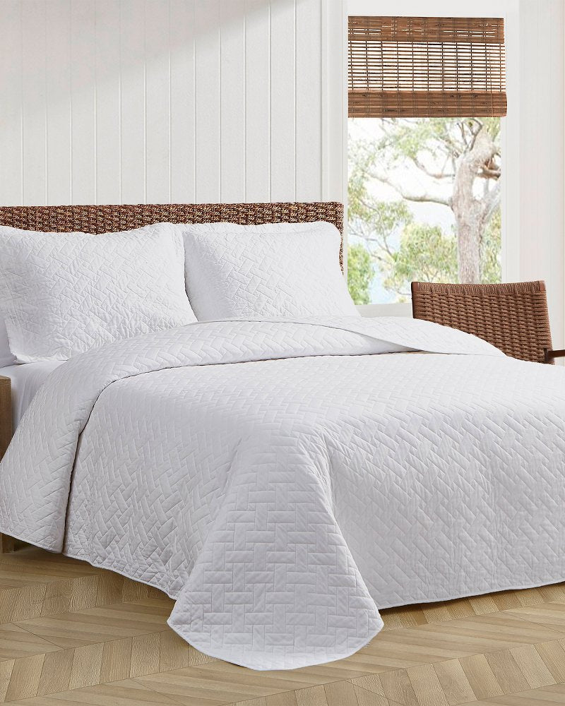 Tommy Bahama | Solid King Quilt/Sham Set / White