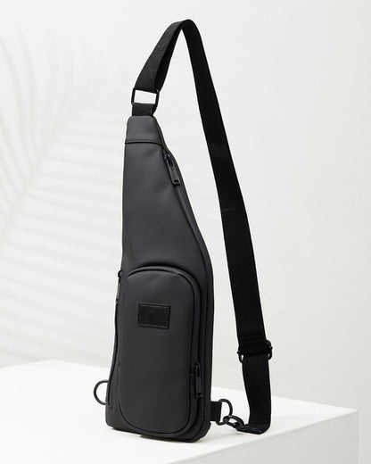 Tommy Bahama | Hudson Black Sling Bag / Black