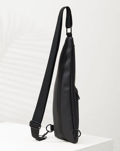 Tommy Bahama | Hudson Black Sling Bag / Black