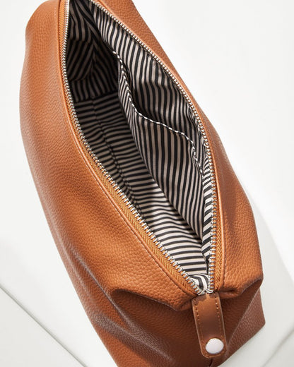 Tommy Bahama | Croft Dopp Kit / Brown