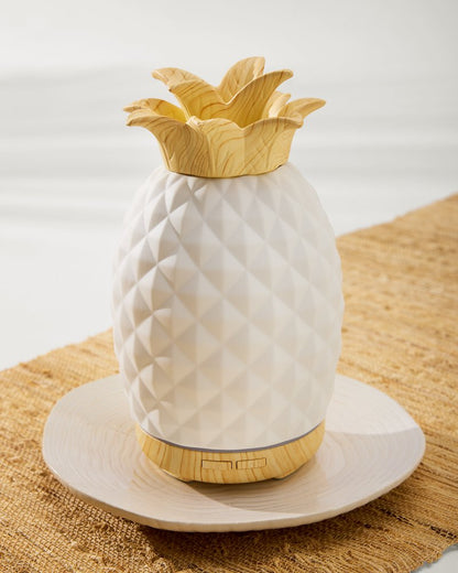 Tommy Bahama | Island Blend Ceramic Pineapple Diffuser / Island Blend