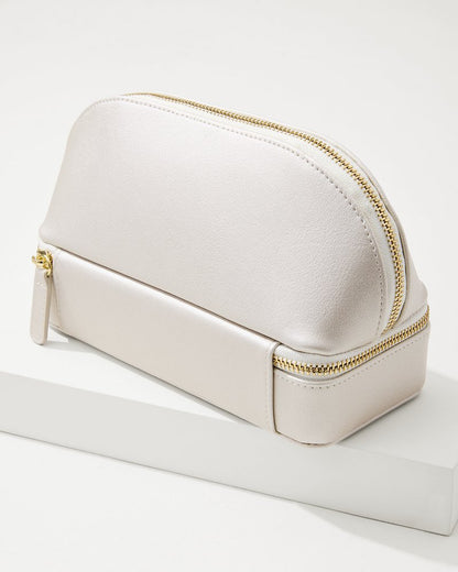 Tommy Bahama | Abby Pearl Pineapple Travel Organizer / Pearl