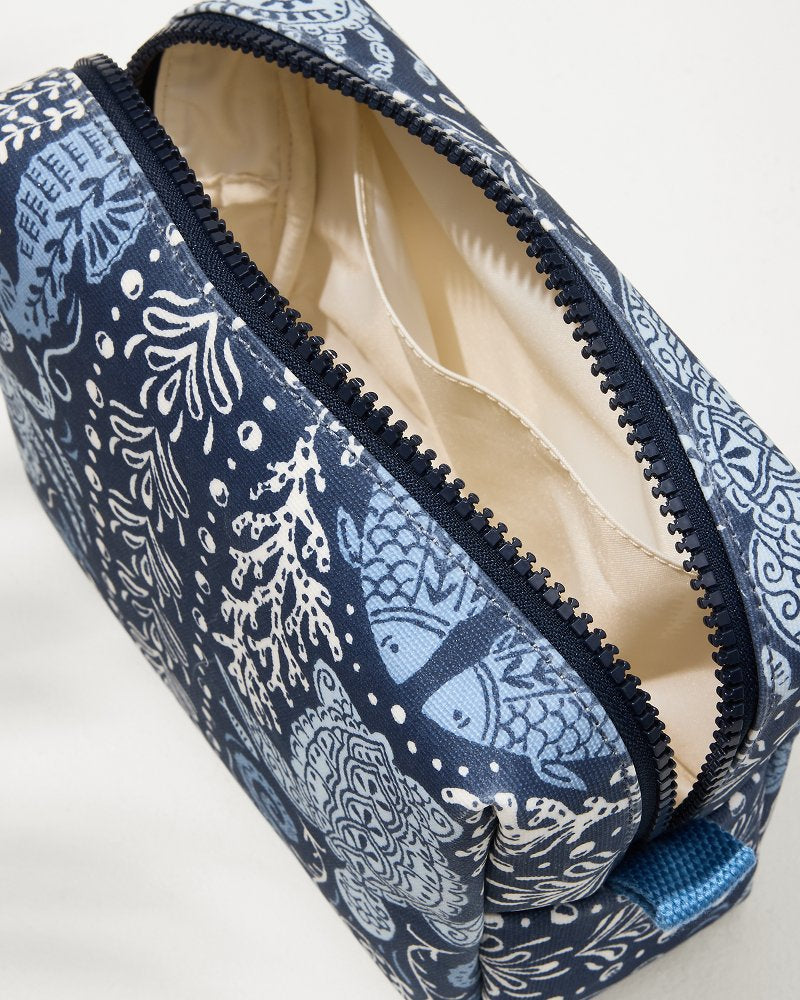 Tommy Bahama | Hamilton Sealife Cosmetic Case / Sea Life