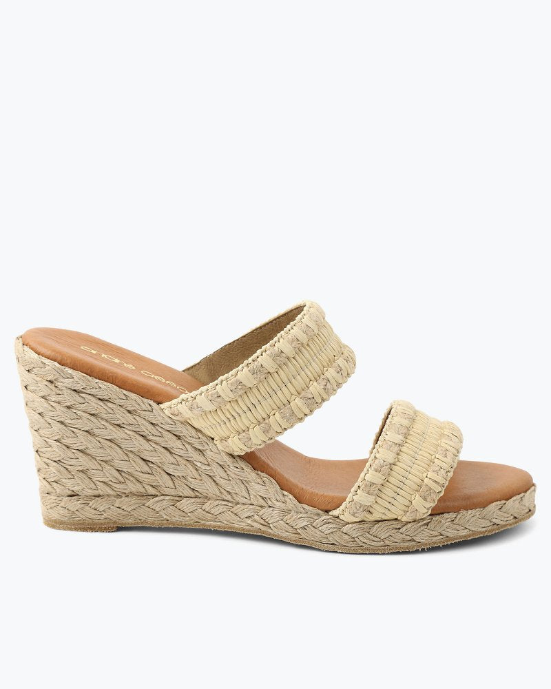 Tommy Bahama | André Assous Nolita Raffia Wedge Sandals / Sand
