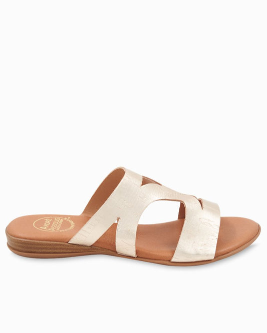 Tommy Bahama | André Assous Nailea Metallic Cork Sandals / Platino