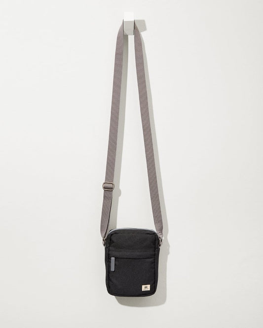 Tommy Bahama | Bond Ash Crossbody Bag / Ash