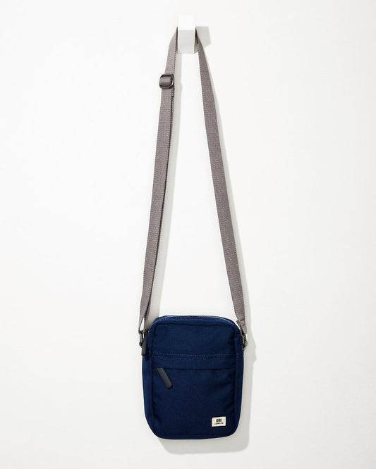 Tommy Bahama | Bond Deep Blue Canvas Crossbody / Deep Blue