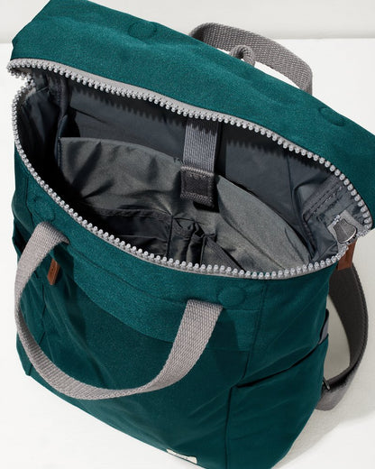 Tommy Bahama | Finchley Teal Backpack / Teal