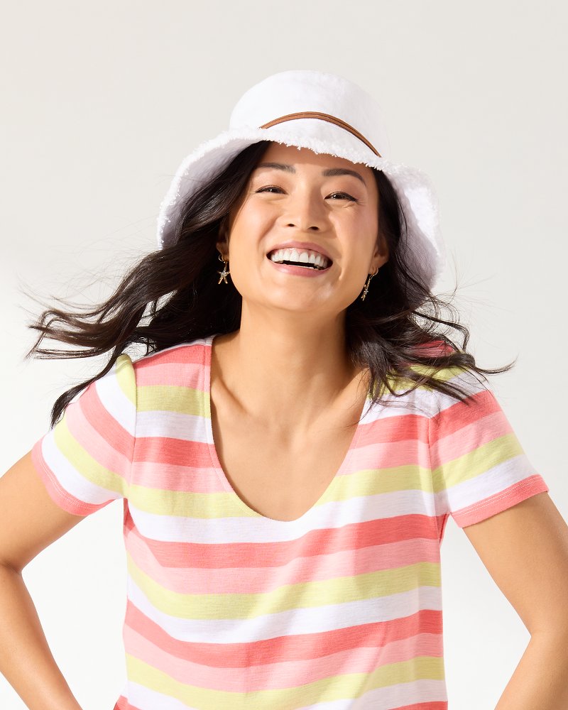 Tommy Bahama | Fringed Bucket Hat / White