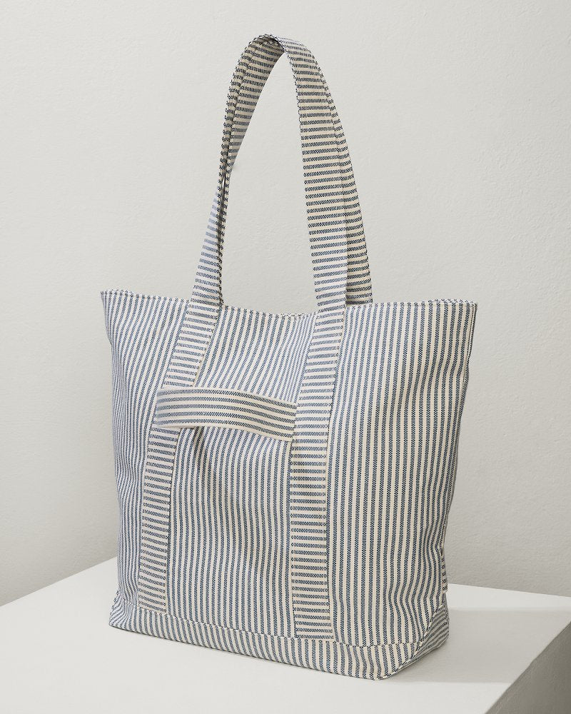 Tommy Bahama | Canvas Traveler Tote / Navy Stripe