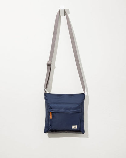 Tommy Bahama | Kennington Midnight Crossbody Bag / Midnight