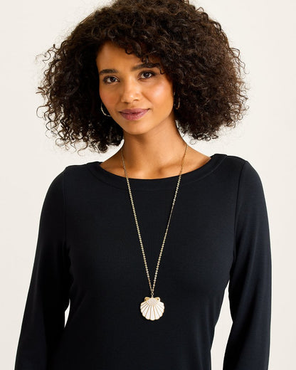 Tommy Bahama | Moments in Paradise Mother of Pearl and Shell Pendant Necklace / Gold