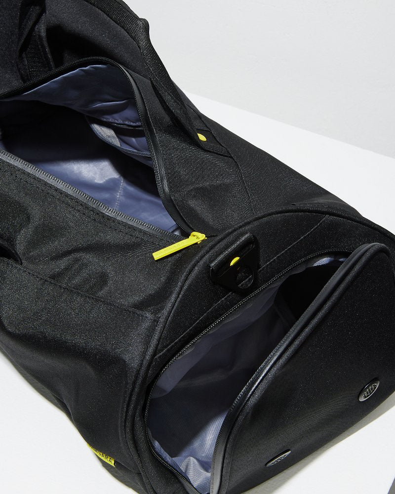 Tommy Bahama | Samsara Smart Weekender Duffel Bag / Black