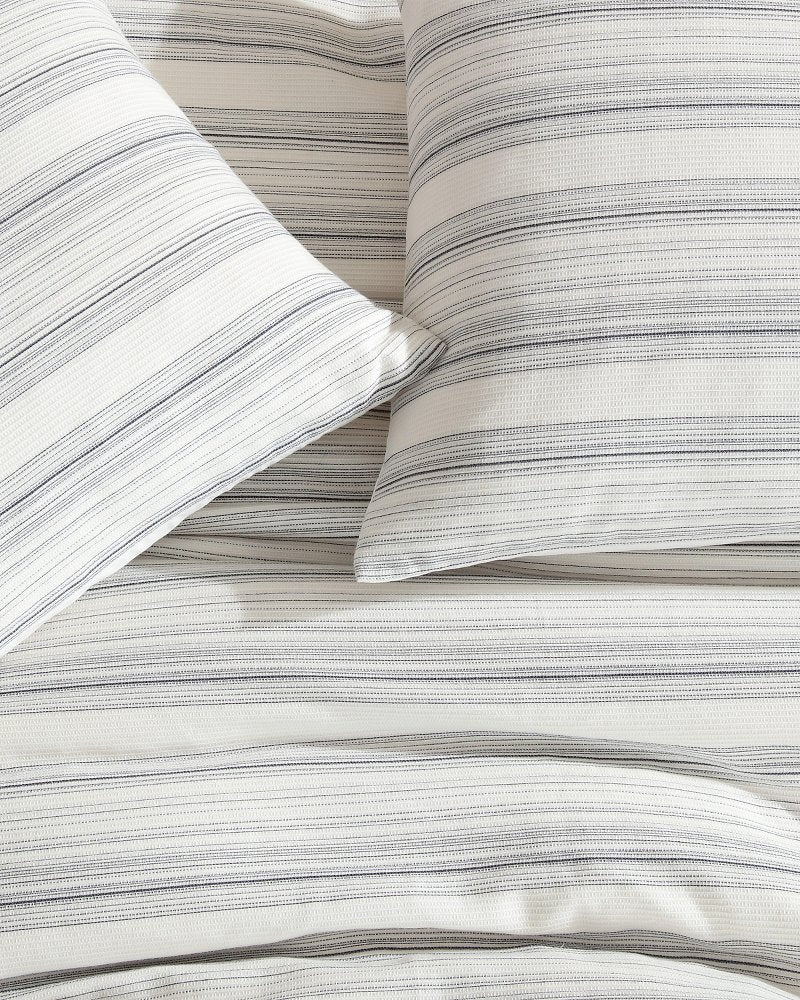 Tommy Bahama | Island Micro Waffle 4-Piece Full/Queen Comforter Set / Coconut