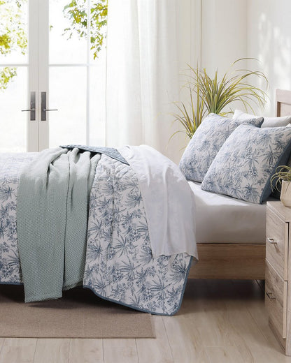 Tommy Bahama | Pen and Ink Palm Reversible 2-Piece Twin Quilt Set / Indigo