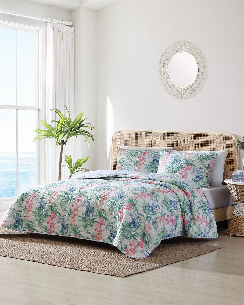 Tommy Bahama | Island Orchid Reversible 3-Piece King Quilt Set / White