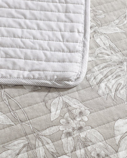 Tommy Bahama | Jungle Toile Reversible 3-Piece King Quilt Set / Beige