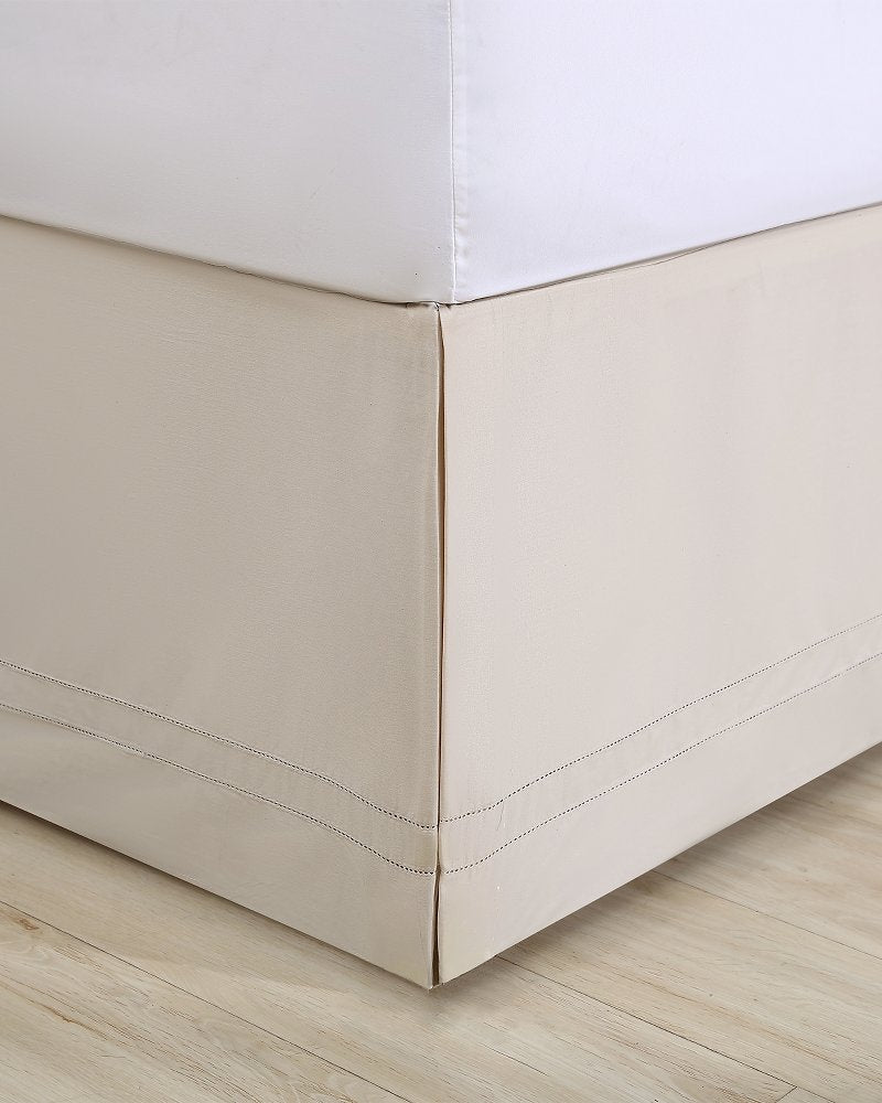 Tommy Bahama | Tailored Queen Bed Skirt / Beige