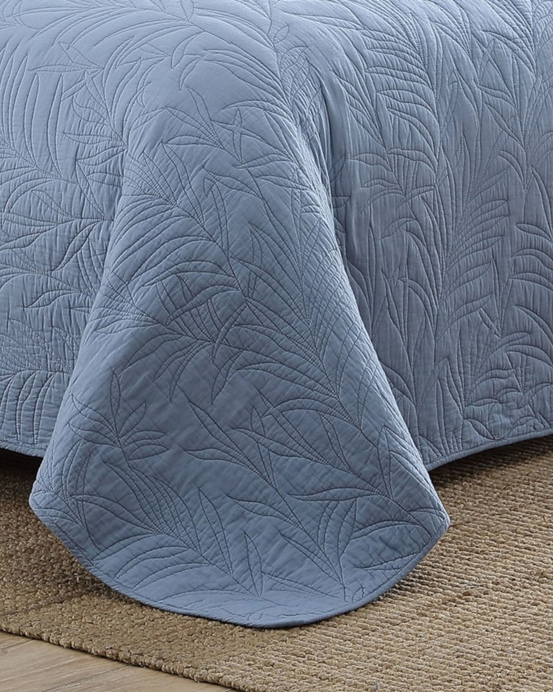 Tommy Bahama | Solid Costa Sera Twin Quilt / Blue