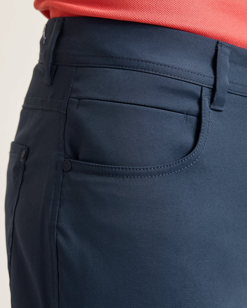 Tommy Bahama | IslandZone® Performance 5-Pocket Pants / Dark Eclipse