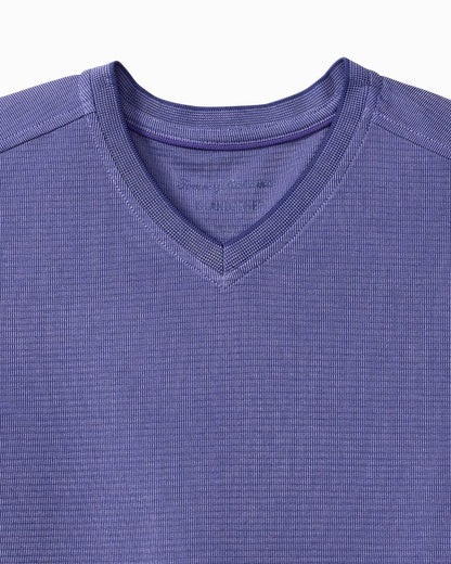 Tommy Bahama | Coastal Crest IslandZone® V-Neck Shirt / Deep Ultramarine