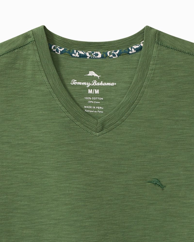 Tommy Bahama | Bali Beach V-Neck T-Shirt / Bonsai